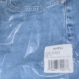 NYDJ NWT 24W Briella Shorts in color Nottinghill.